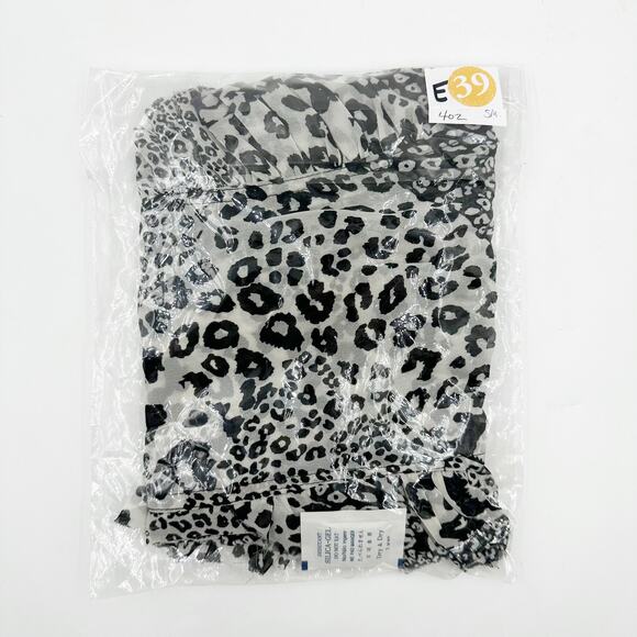 Olivaceous Black White Snow Leopard Sheer Sleeveless Blouse Top Small Tuxedo NEW - Picture 8 of 8